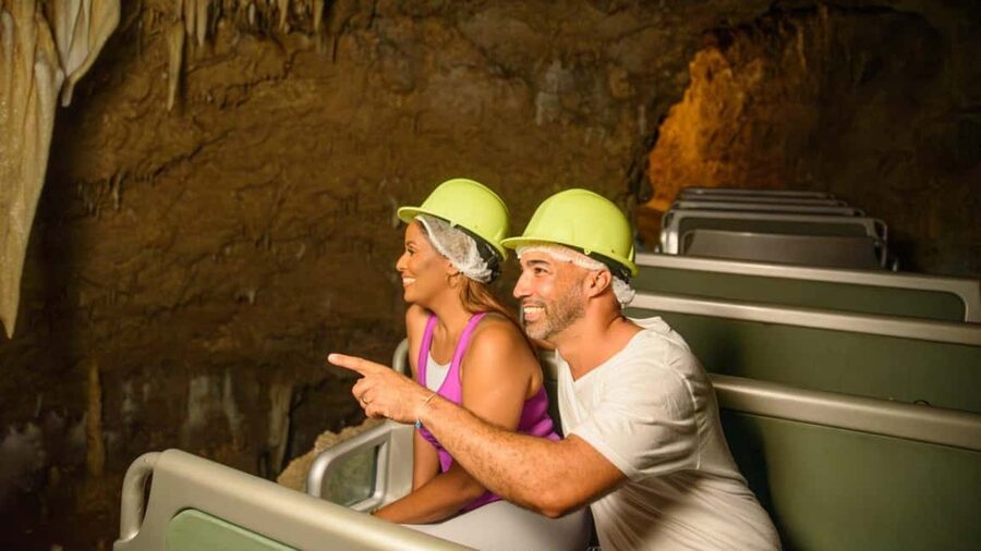Barbados: Trail, Tram & Rum Experience - Lunch and pool time at Green Monkey Pool, Bar & Grill