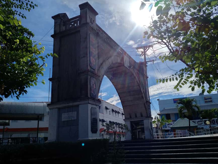 Bridgetown: A Guided Walking Tour of The History of a City - Crossing Bridgetown’s bridges and meeting Parliament