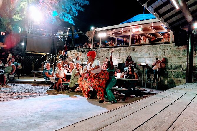 Harbour Lights Beach Extravaganza and Dinner Show - The bar: useful, but read the fine print
