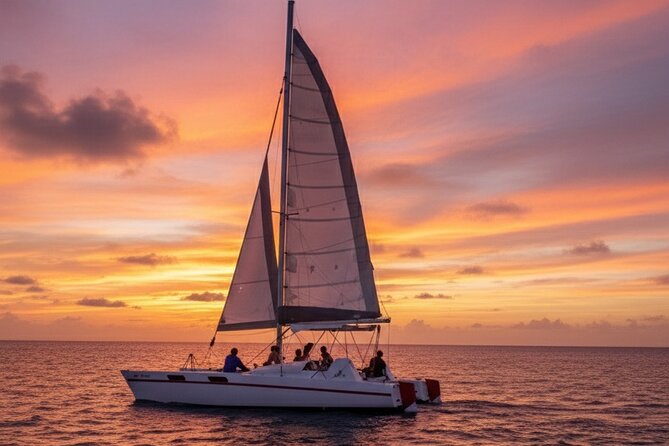 Private catamaran sail & snorkel - Key points at a glance