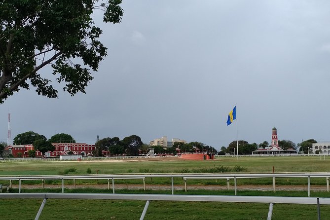 Walking Tour of The Historic Garrison and its Museum - A Military Story - Walking through the former British military area